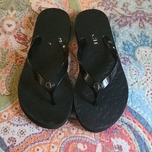 Coach black flip flops 7